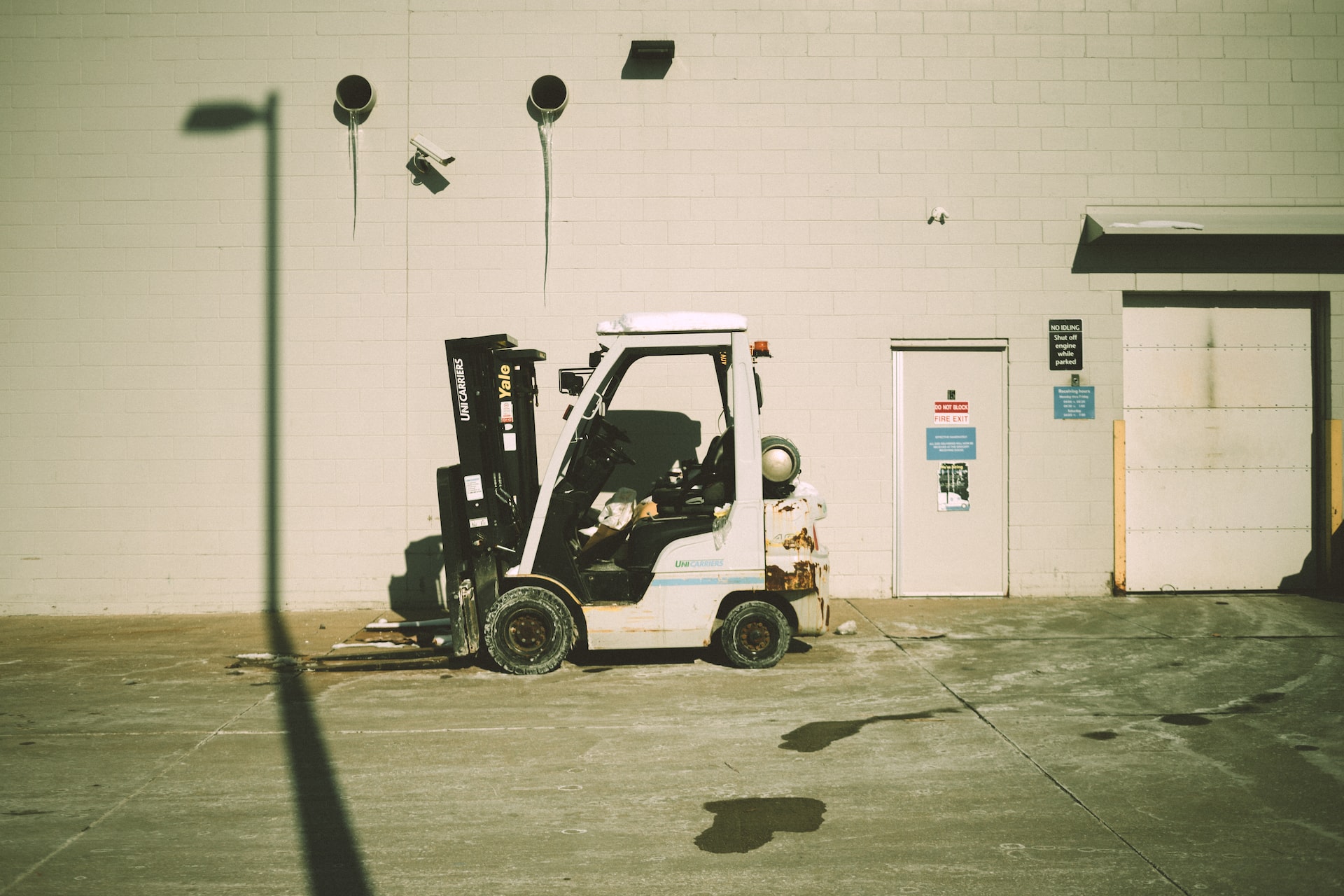 How to Choose Which Forklift Your Business Needs